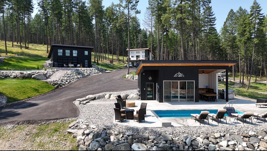 [Flathead Lake Luxury Lodging]
